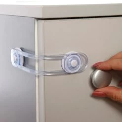 DreamBaby F186 Multi Purpose Latch 3pk 8 DreamBaby F186 Multi Purpose Latch 3pk -Baby Care Shop 105131 c758dd90 0fc7 4a12 a78c c4c72365cb9f