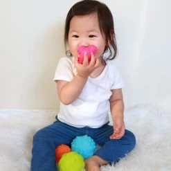 Playgro Textured Sensory Balls -Baby Care Shop 113583 218d234f c946 4b2d 9446 df977f83223d