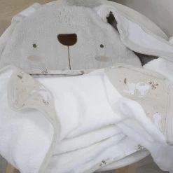 Bubba Blue Bunny Dream Novelty Bath Towel -Baby Care Shop 130386 55ef3b46 8ab7 47b4 a586 9b4fa34b4316