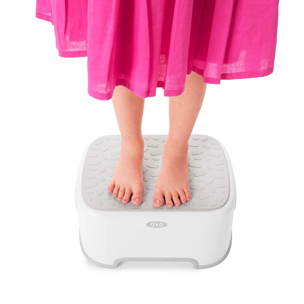 Oxo Tot Step Stool Grey 5 Oxo Tot Step Stool Grey - Image 3