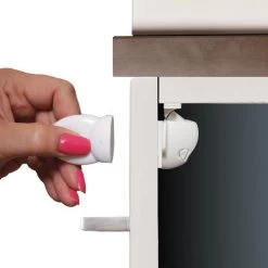 Dreambaby F855 Adhesive Mag Lock 4pk -Baby Care Shop 92081 9b4666c5 55bf 4cda 9e47 0b538d175cb5